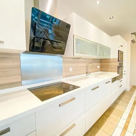 Guezelyali Apartment *